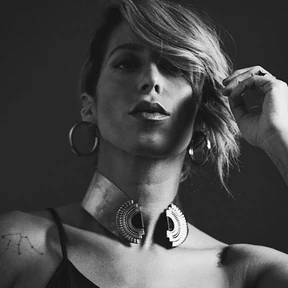 Miss Mara photo