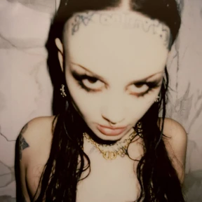 Zheani photo