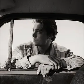 Kyle Schuesler photo